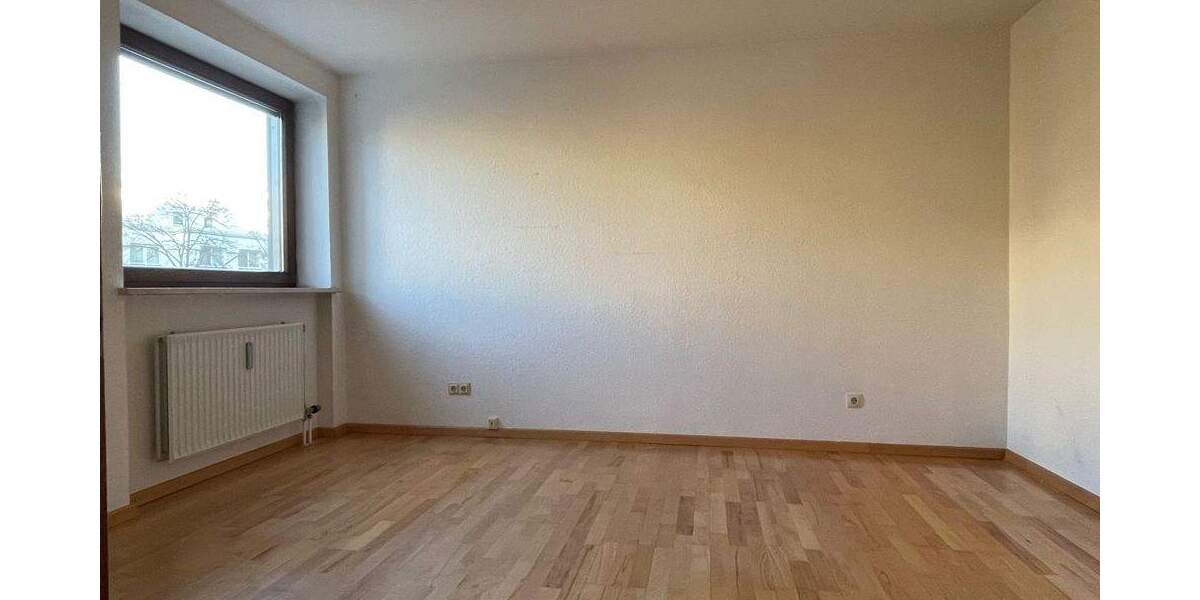 Gepflegte Wohnung - Schwimmbad und Sauna im Haus - im Augsburger Univiertel 2 zimmer