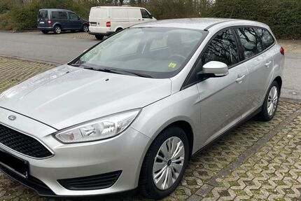 Ford Focus 76.000 km 6.600 &euro; Darmstadt 65289