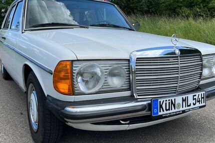Mercedes-Benz 200 235.000 km 7.700 € Berlichingen 74214