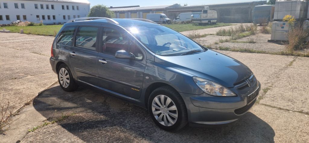 Peugeot 307 206.000 km 1.300 € Schkopau 06258