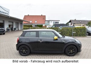 Mini Cooper SE Essential Trim Navi Leder Sitzhzg 23.239 km 19.495 &euro; Donauwörth 86609