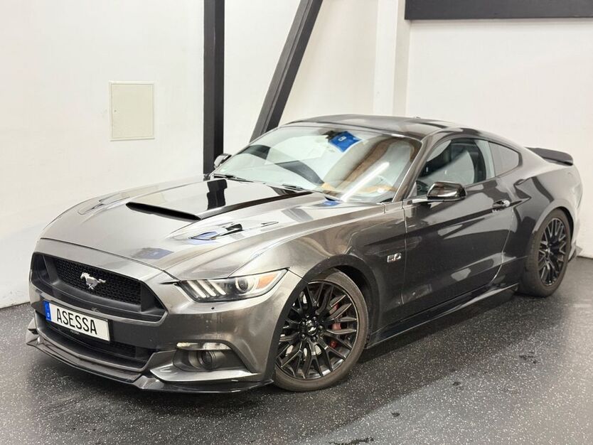 Ford Mustang 83.000 km 32.999 € Illingen 75428