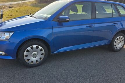 Skoda Fabia 78.500 km 7.800 &euro; Waldershof 95679