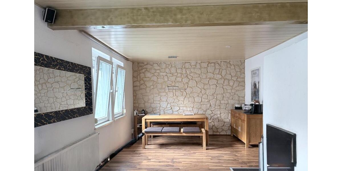 Einfamilienhaus Aalen Attenhofen - 6.5 Zimmer, 130 m&sup2;, 499.000&euro; | Angebot:27126038