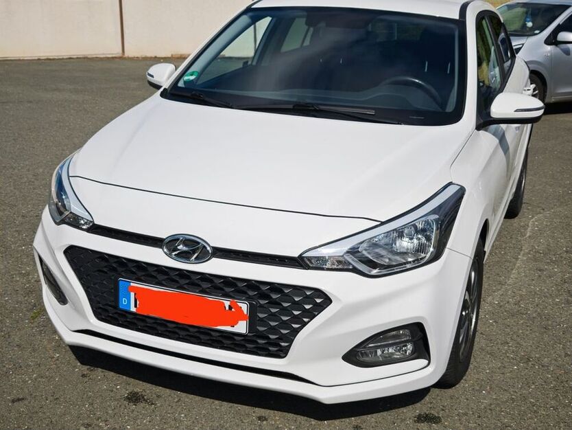 i20