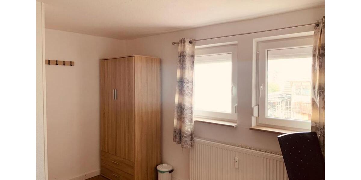 Erdgeschoßwohnung Bad Urach - 2 Zimmer, 32 m&sup2;, 310&euro; | Angebot:25843435