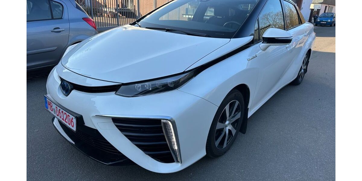 Toyota Mirai 44.900 km 7.500 &euro; Bremen 28215