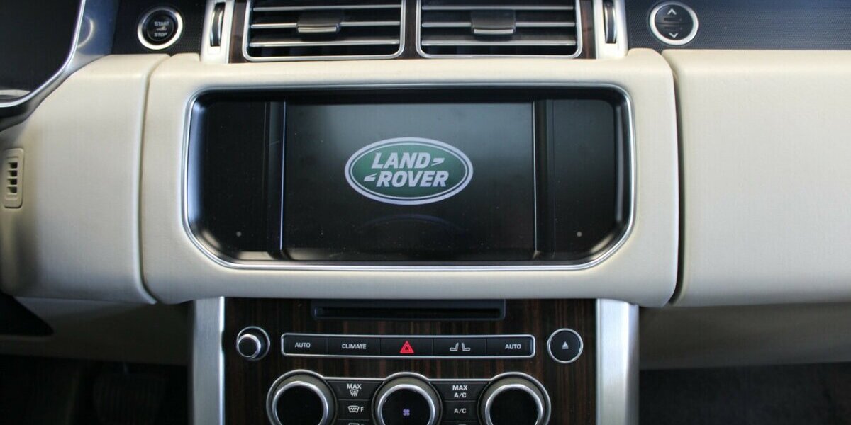 Land Rover Range Rover 4.4 SDV8 Vogue 182.940 km 27.980 &euro; Euskirchen 53881