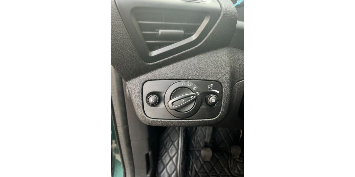 Ford Kuga 139.000 km 13.600 &euro; Rostock 18019