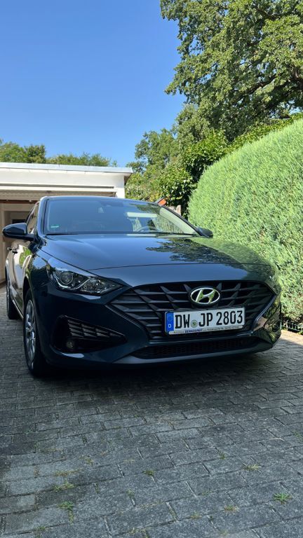 i30
