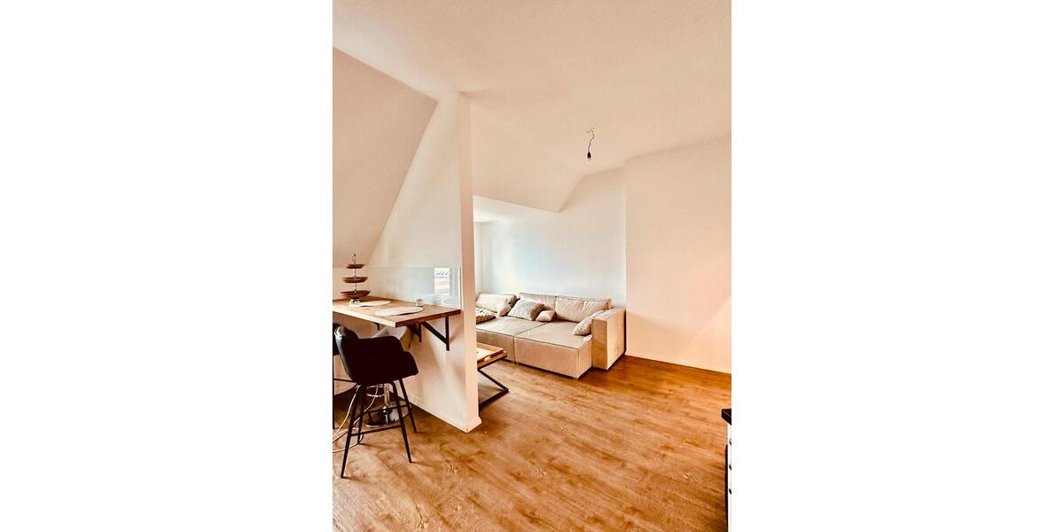 Dachgeschoßwohnung Hannover Döhren-Wülfel - 3 Zimmer, 82 m&sup2;, 1.107&euro; | Angebot:25012444