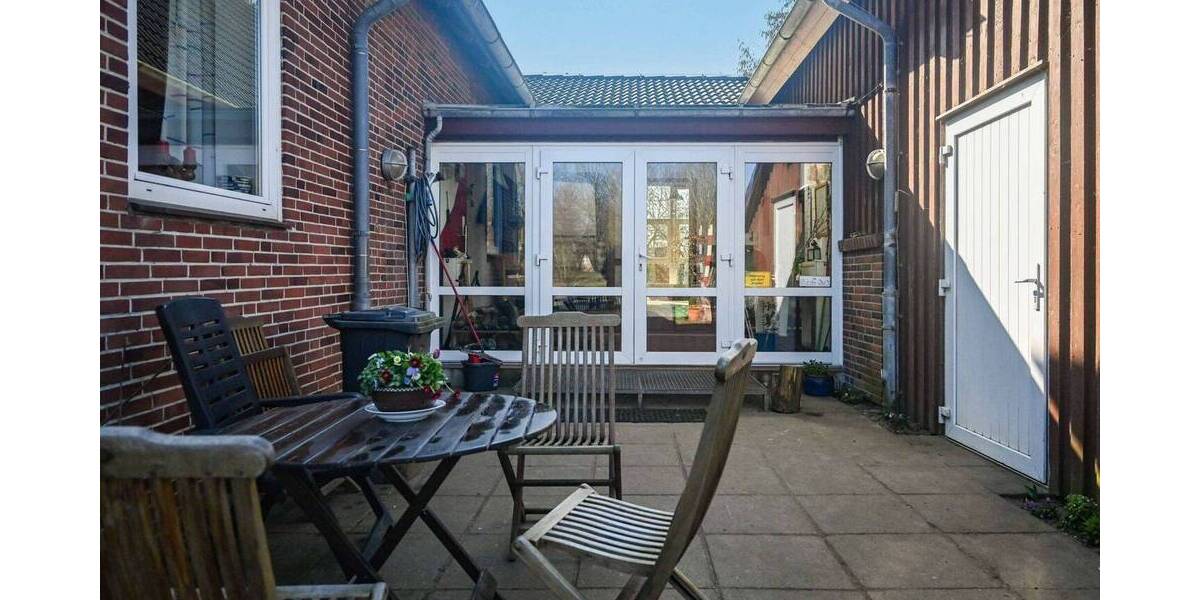 Einfamilienhaus Neukirchen - 7 Zimmer, 398.000&euro; | Angebot:26307621