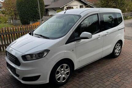 Ford Tourneo Connect 123.000 km 8.999 € Raubling 83064