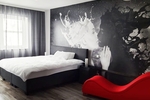 Luxuriös möbliertes Etagen-Apartment mit Garten, Photovoltaik & Premium-Ausstattung – ca. 230 m² Woh