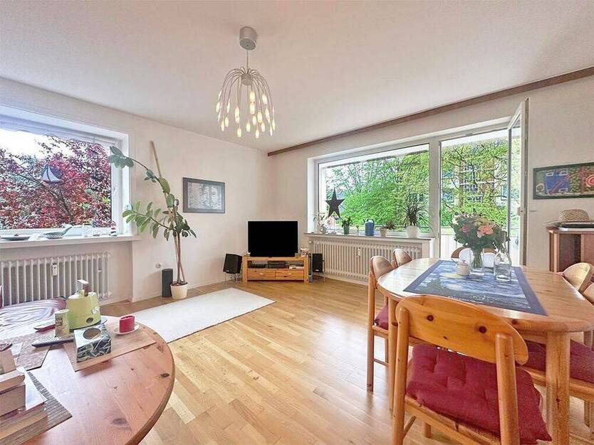 Verkauft Neustadt Lichtdurchflutete 2-Zimmer-Wohnung mit großzügiger Loggia