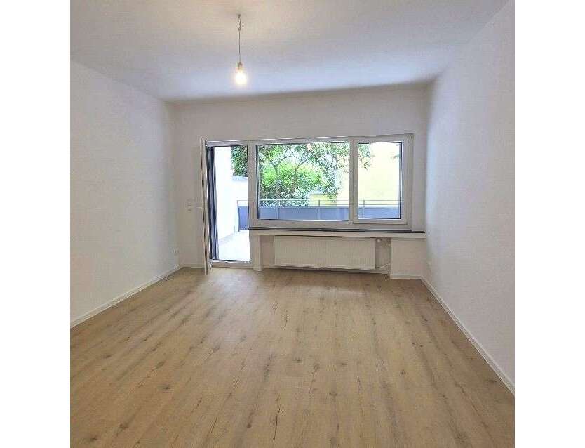 Wohnung zum Mieten in Frankfurt am Main 1.390 € 80 m²