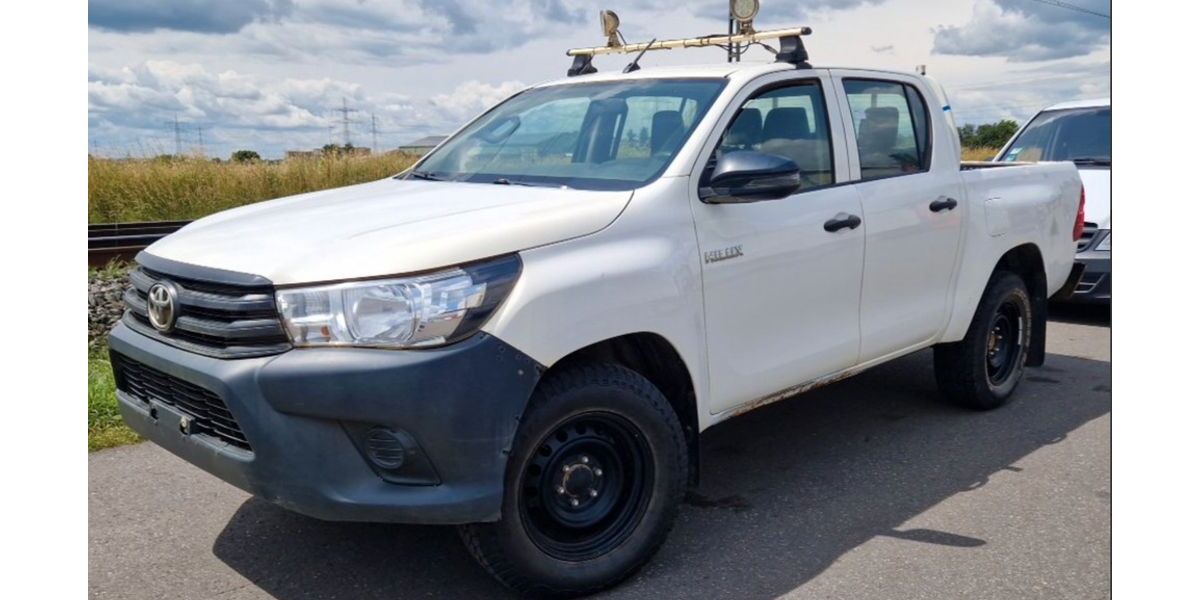 Toyota Hilux 99.927 km 18.900 &euro; Landsberg 86899