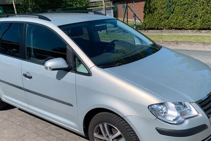 VW Touran 160.000 km 6.490 &euro; Georgsmarienhütte 49124