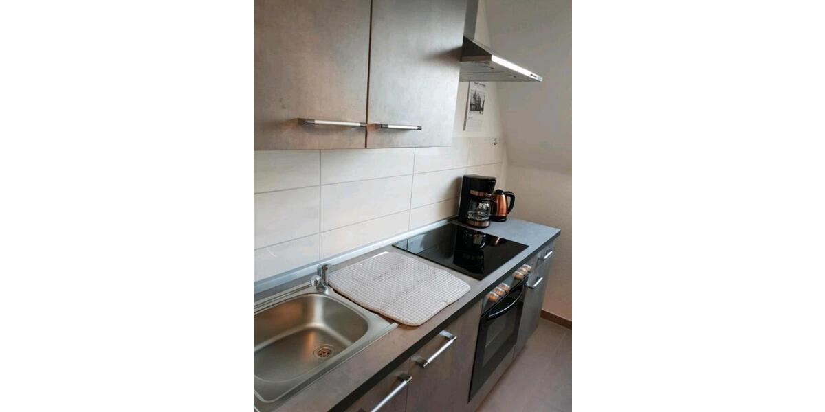 Dachgeschoßwohnung Emden - 2 Zimmer, 40 m&sup2;, 600&euro; | Angebot:26412735
