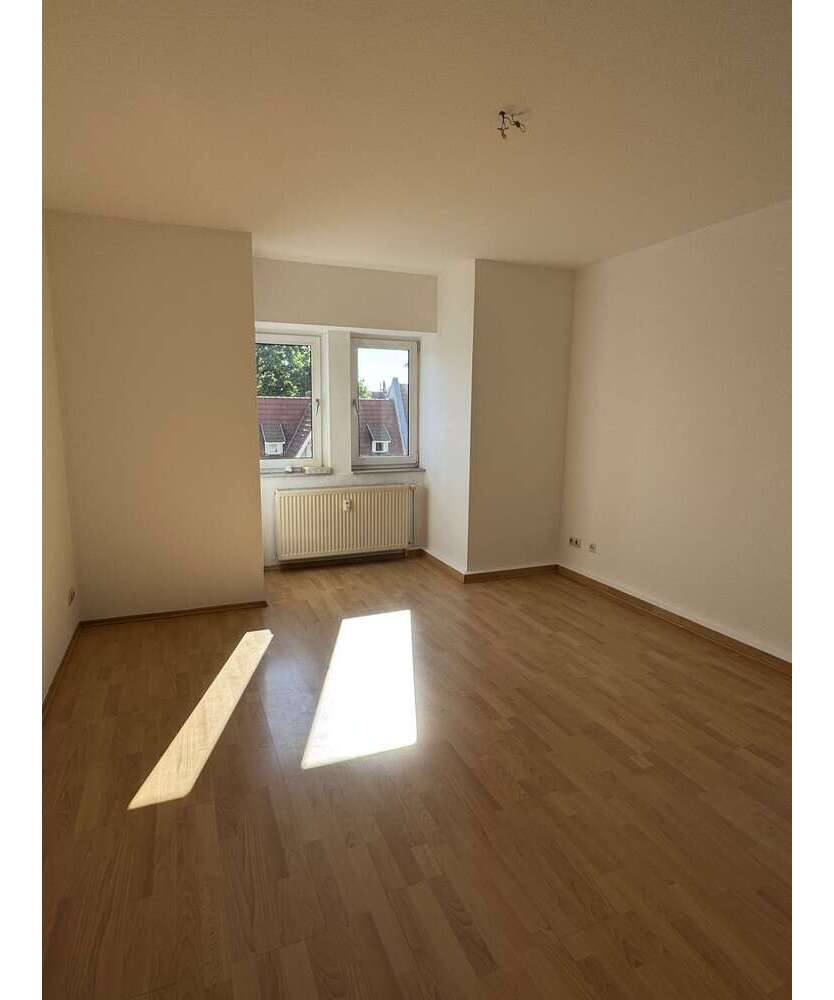 Wohnung zum Mieten in Magdeburg 330 € 50.7 m²