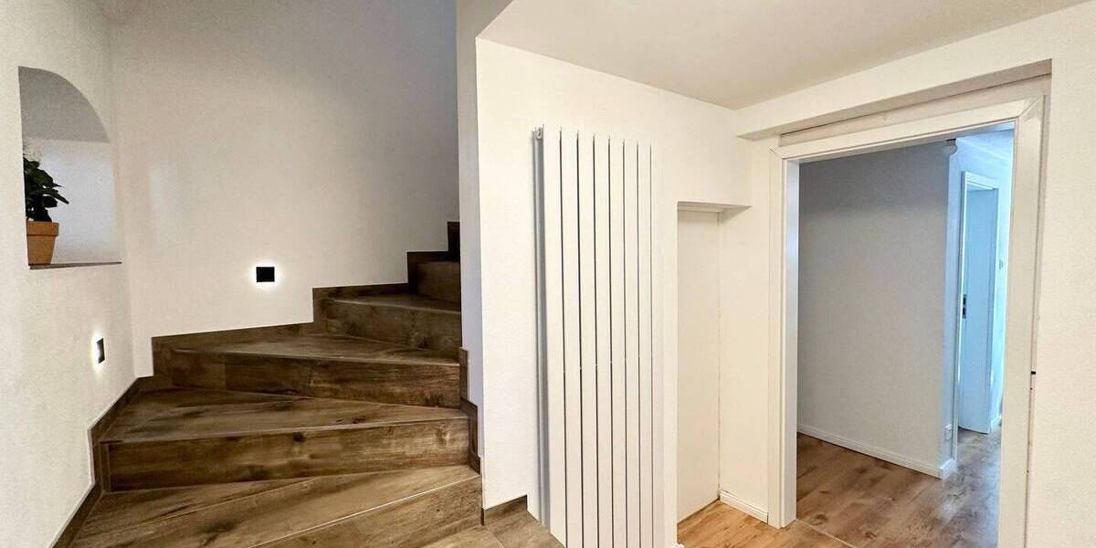 Einfamilienhaus Dresden Schönfeld - 8 Zimmer, 200 m&sup2;, 385.000&euro; | Angebot:26853080