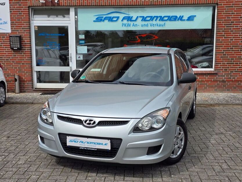 i30