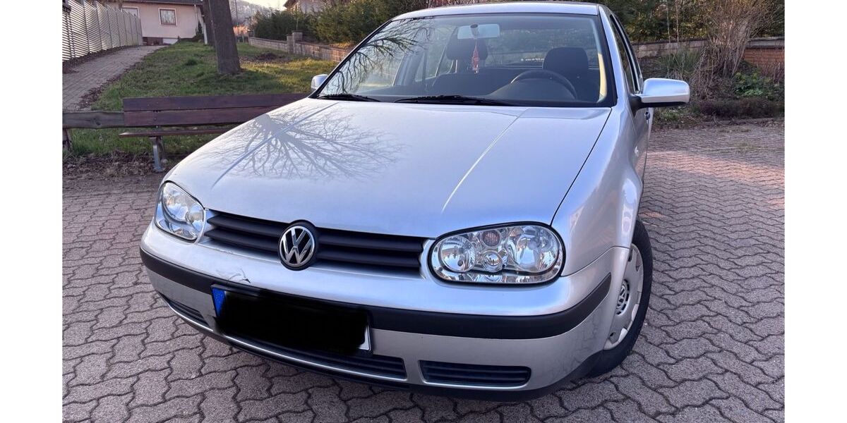 VW Golf 94.500 km 2.700 &euro; Alfeld 31061