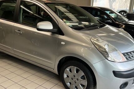 Nissan Note 122.000 km 3.490 &euro; Berlin 12349