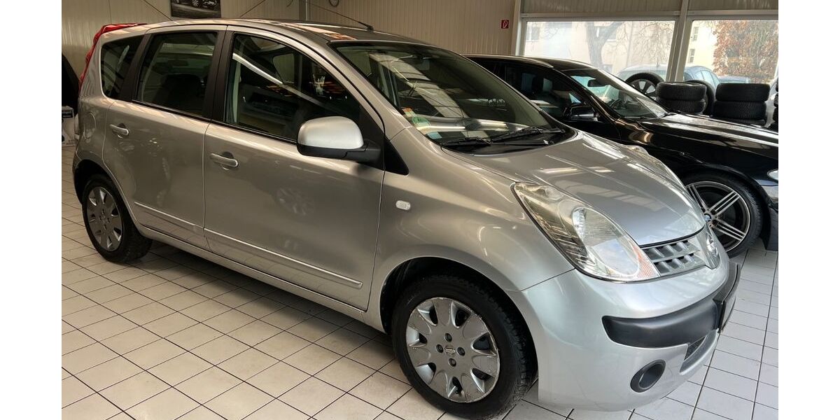 Nissan Note 122.000 km 3.490 &euro; Berlin 12349