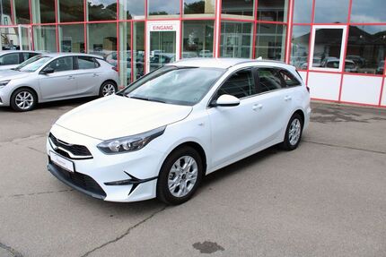 Kia ceed Sportswagon 13.820 km 23.490 &euro; Dillingen ST Kicklingen 89407