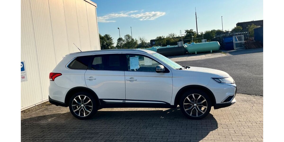 Mitsubishi Outlander 157.000 km 10.900 &euro; Kleve 47533