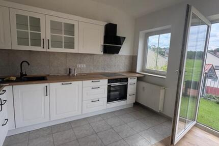 Zur Miete! Große 90 qm 4-Zi.-Whg. mit großer Terrasse und Balkon zimmer