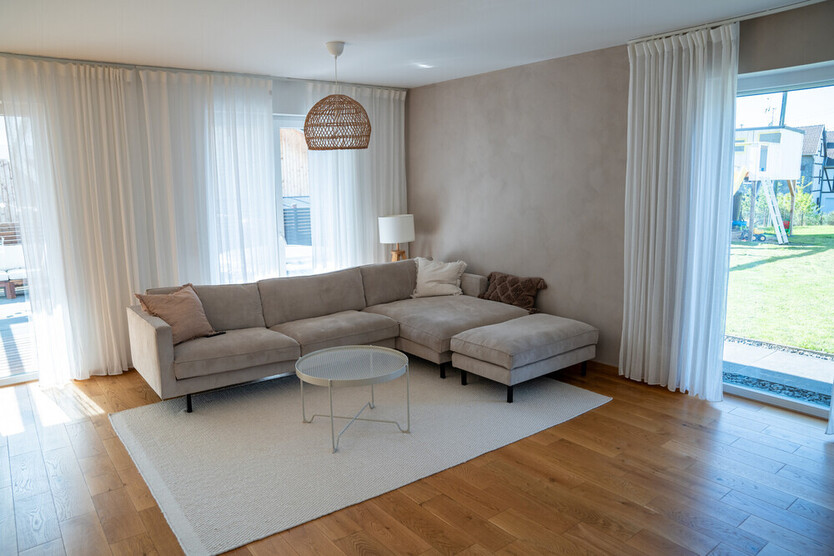 Moderne Erdgeschoßwohnung mit Sauna & Garten