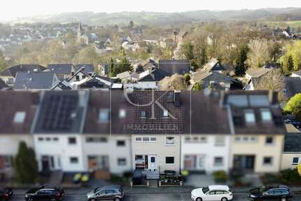 Haus zum Kaufen in Neunkirchen-Seelscheid 323.000 € 140 m²