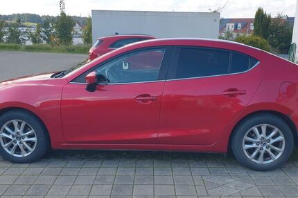 Mazda 3 116.217 km 12.500 € Reichertshofen 85084
