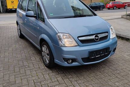 Opel Meriva 243.000 km 1.900 &euro; Waldbronn 76337