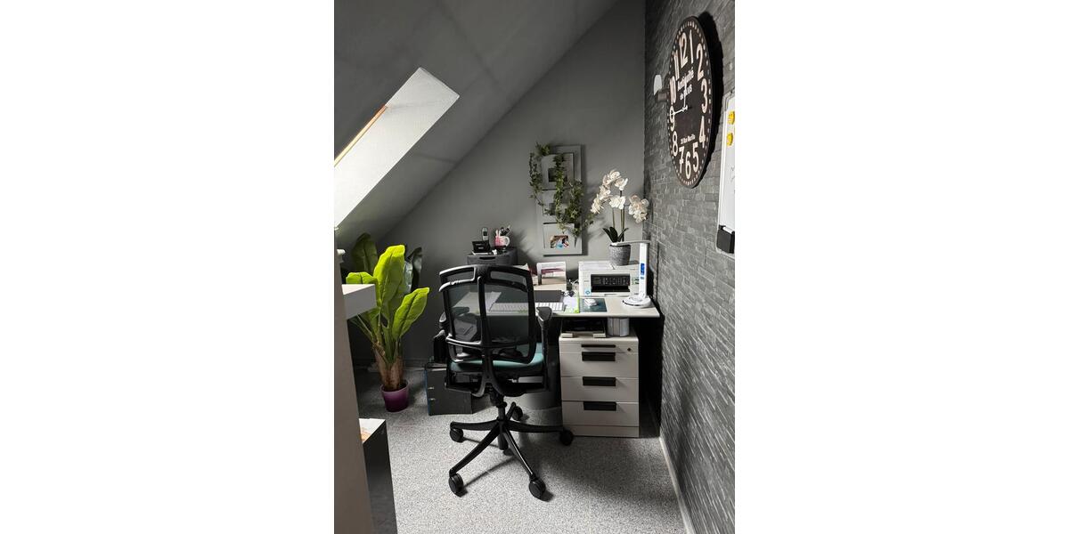 Modern wohnen auf zwei Ebenen - 110 qm Maisonette in Empelde 3.5 zimmer