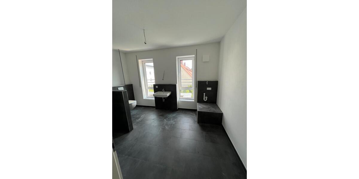 Etagenwohnung Hilpoltstein - 2 Zimmer, 76 m&sup2;, 1.100&euro; | Angebot:26092305