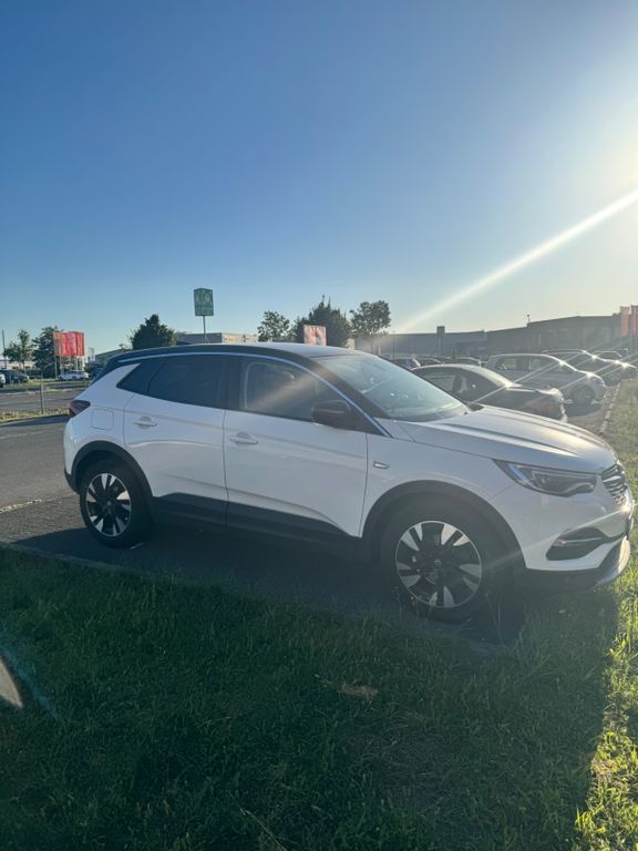 Opel Grandland (X) 68.000 km 17.500 € Büttelborn 64572