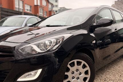 Hyundai i30 180.000 km 5.500 &euro; Köln 50674