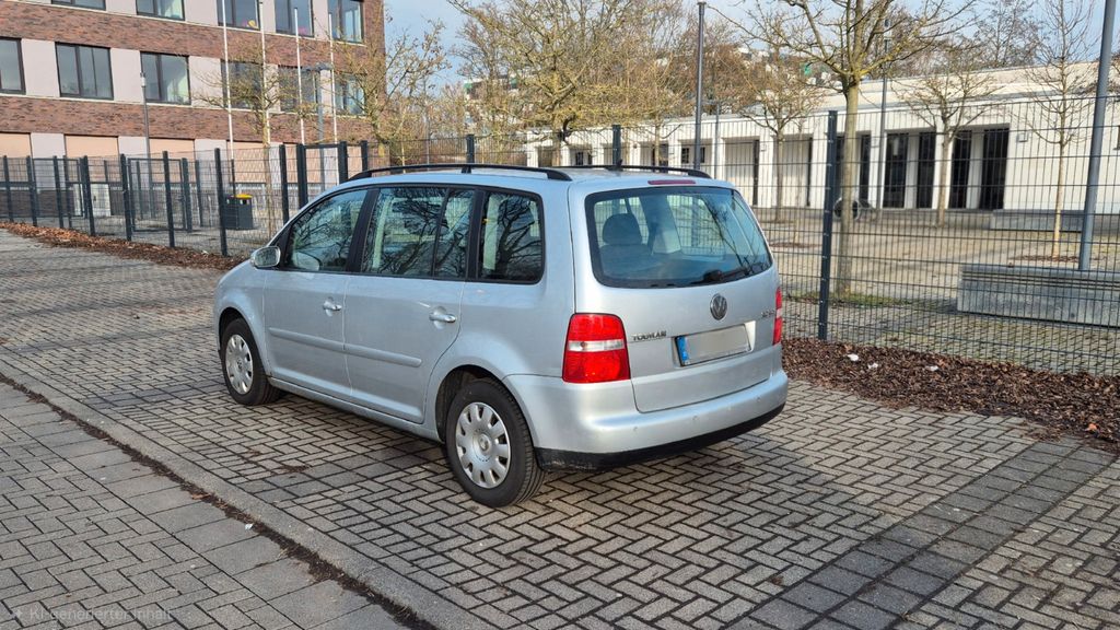 VW Touran 317.136 km 2.500 &euro; Köln 51147