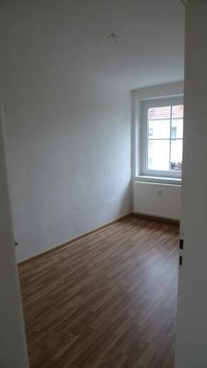 Etagenwohnung Schenkendöbern Groß Gastrose - 3 Zimmer, 60 m&sup2;, 335&euro; | Angebot:25677621