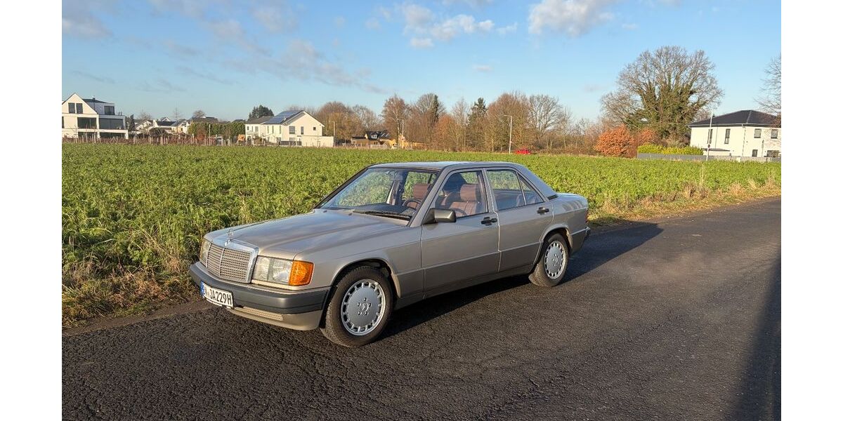 Mercedes-Benz 190 238.000 km 6.200 &euro; Bonn 53229