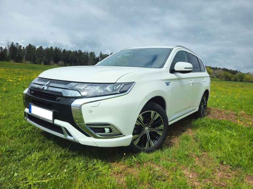 Plug-in Hybrid Outlander