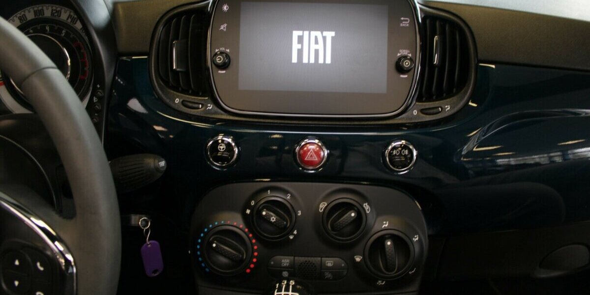 Fiat 500C 1.0 GSE Hybrid 17.401 km 13.980 &euro; Euskirchen 53881