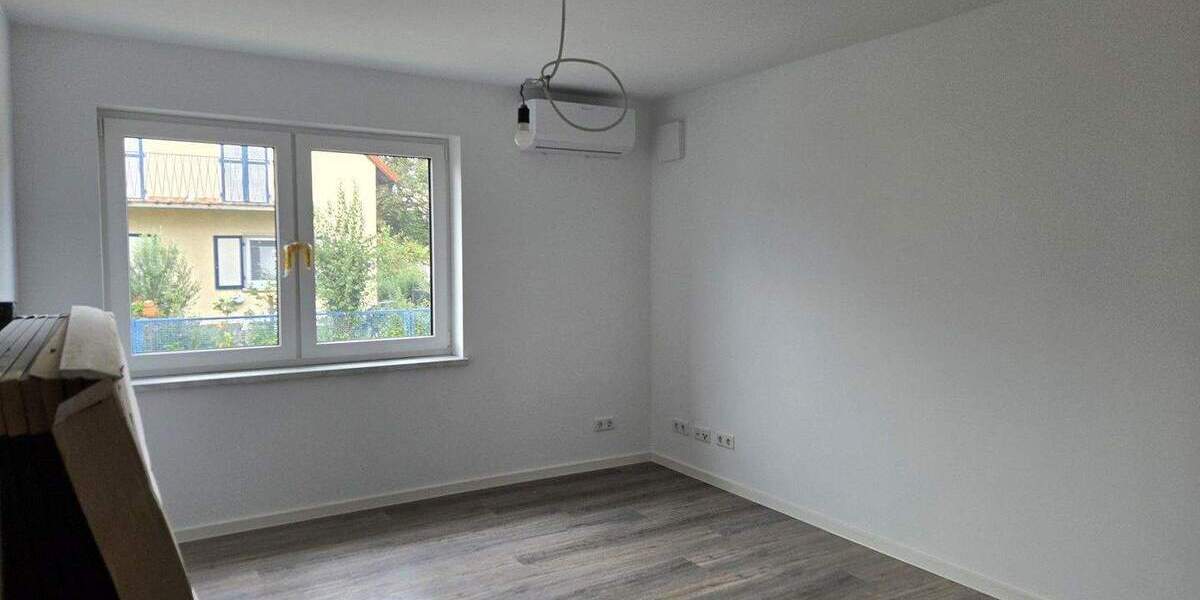 Doppelhaushälfte Römerberg Berghausen - 3 Zimmer, 80 m&sup2;, 1.600&euro; | Angebot:25654186