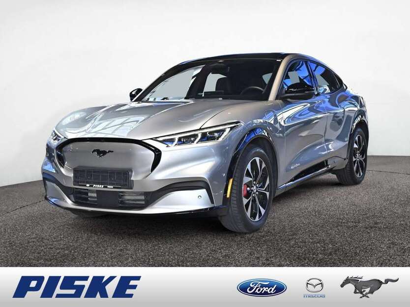 Ford Mustang 10.800 km 35.650 € Wolfenbüttel 38302