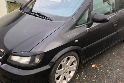 Opel Zafira 220.000 km 3.500 € Potsdam 14482