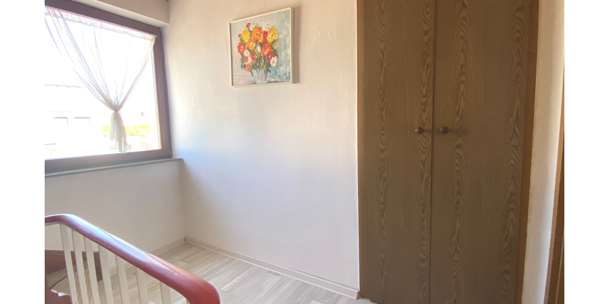Neu-Ulm: Modernisiertes Mehrfamilienhaus (DHH) mit idyllischem Garten in Donau-Nähe - Mehrfamilienhaus, Wohnhaus Neu-Ulm / Offenhausen Offenhausen | Angebot:27262163