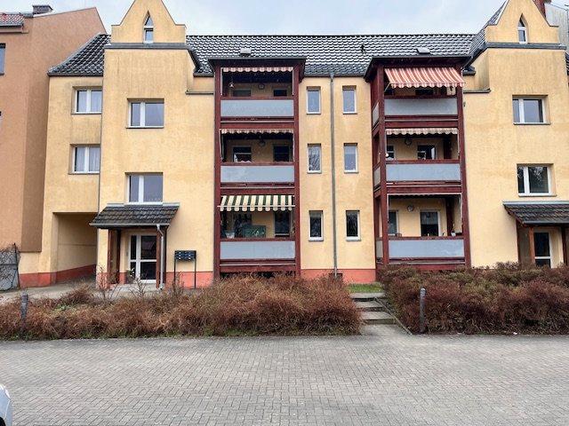 Etagenwohnung Senftenberg - 3 Zimmer, 81 m&sup2;, 551&euro; | Angebot:25991721